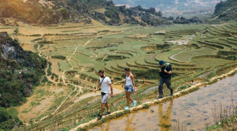 SAPA 01: 2 Days - Hanoi - Sapa By Bus With A Short Trek To Cat Cat Village - Trek Y Linh Ho - Lao Chai - Ta Van