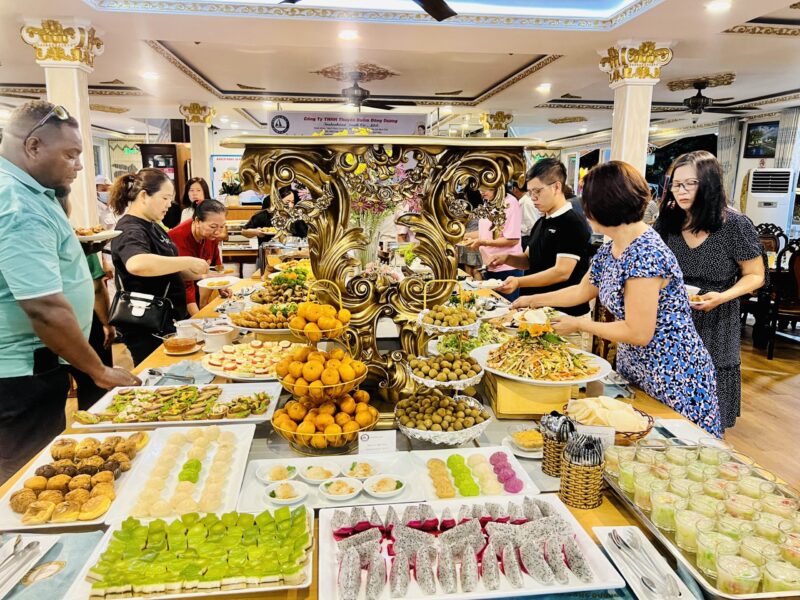 DINNER CRUISE ALONG SAIGON RIVER W. IN // W.OUT WATER PUPPET SHOW