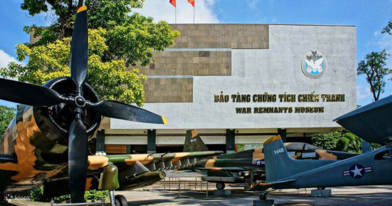 CITY TOUR – CU CHI TUNNELS – FULL DAY