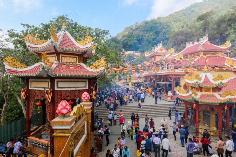 TAY NINH - BA DEN MOUNTAIN - CAO DAI TEMPLE