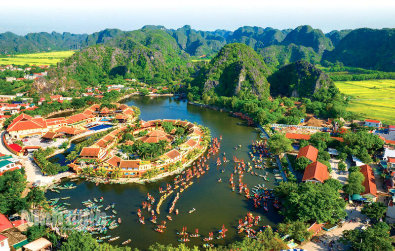 SAI GON - HA NOI – HALONG BAY – NINH BINH - SAI GON - 4 DAYS -3 NIGHT