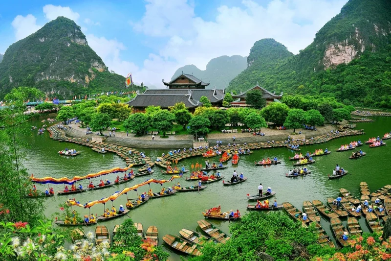 HOA LU – TAM COC/TRANG AN – MUA CAVE – CYCLING
